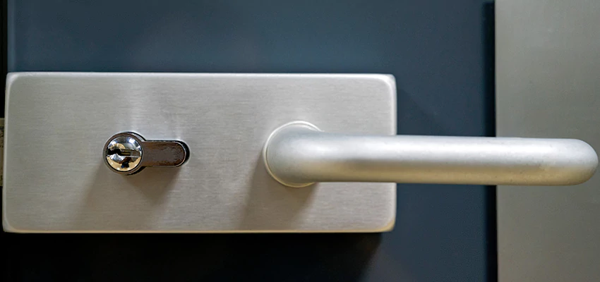 Change Patio Door Locks in Inglewood, California